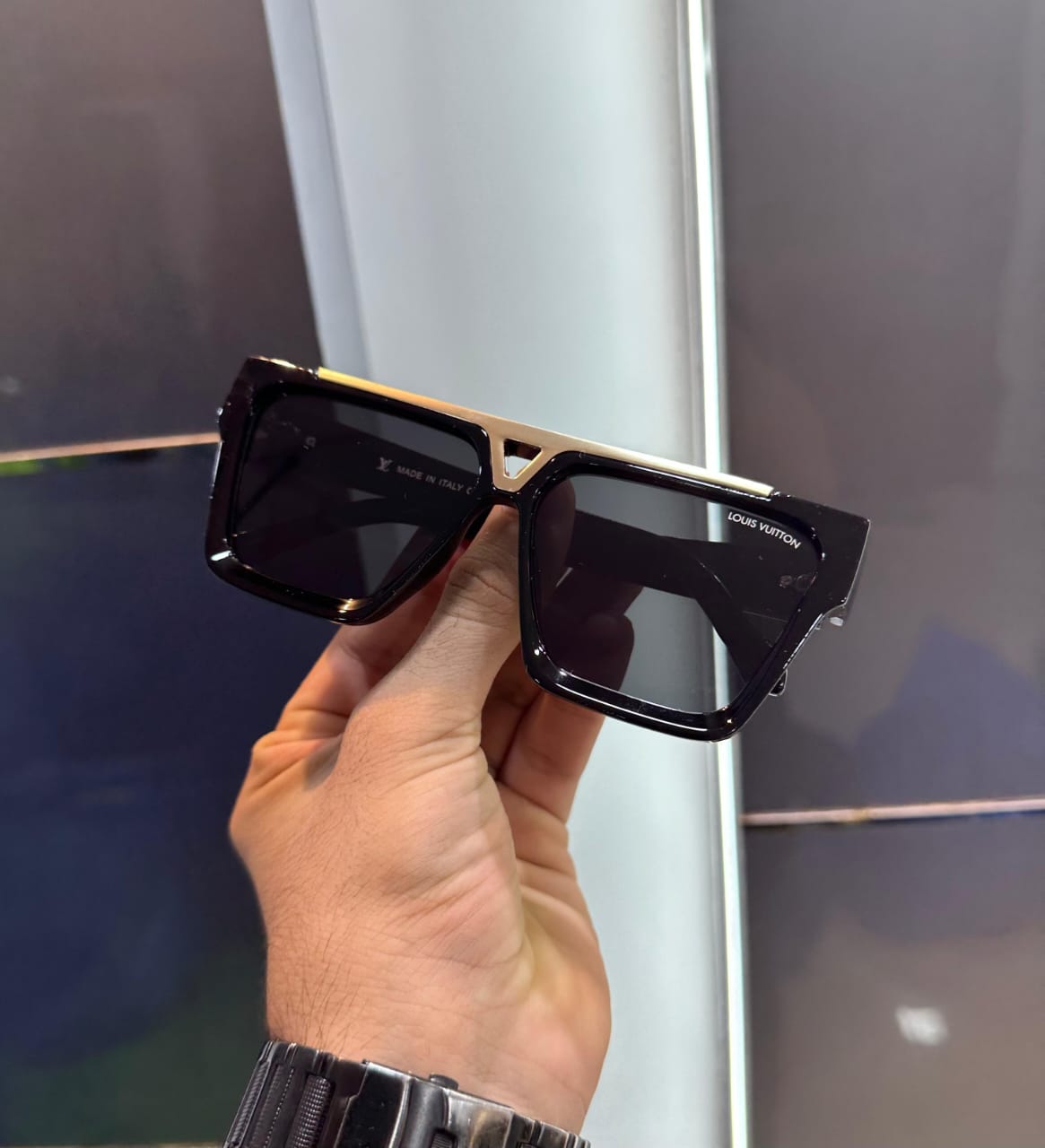 Louis Vuitton Gold-Black Luxury Shades 1502 - Image 2