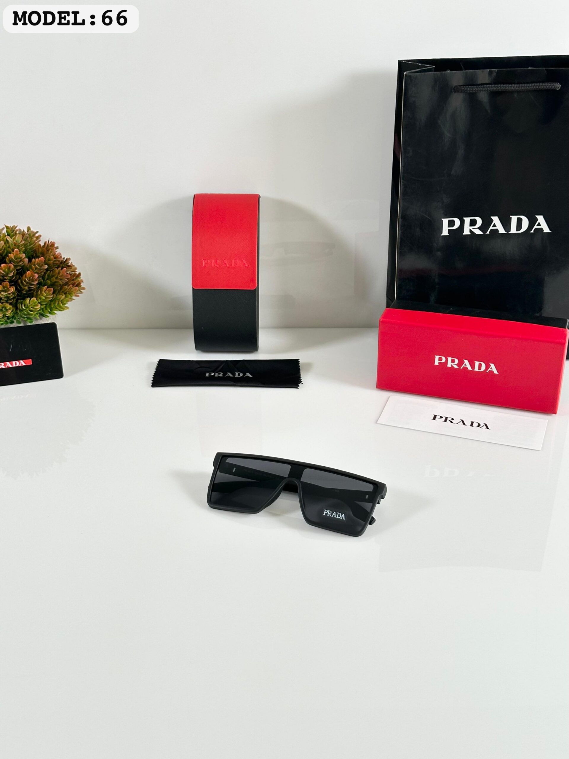 Prada 66 - Image 4